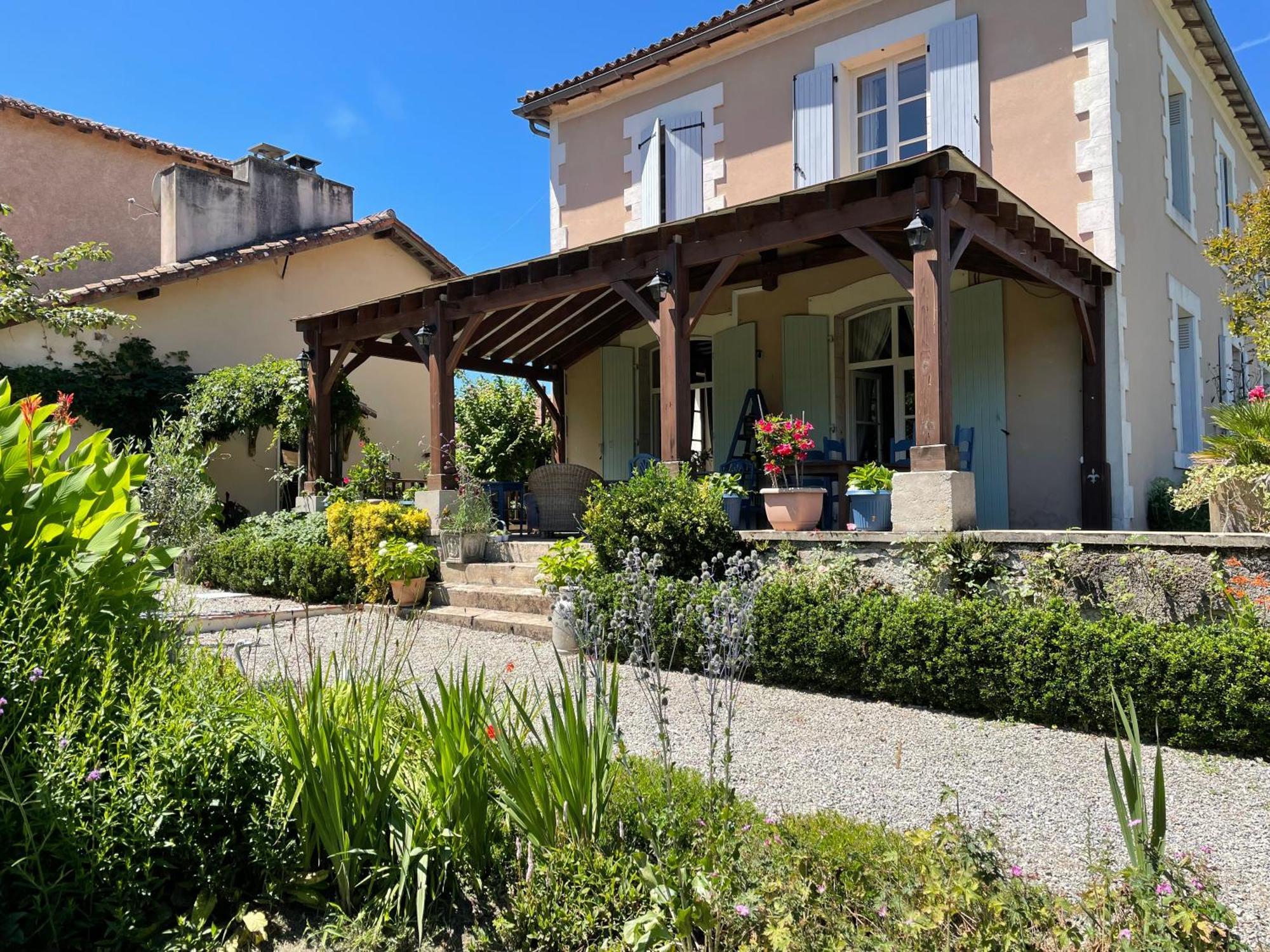 La Grange Terrou Konuk evi Saint-Germain-de-Confolens Dış mekan fotoğraf